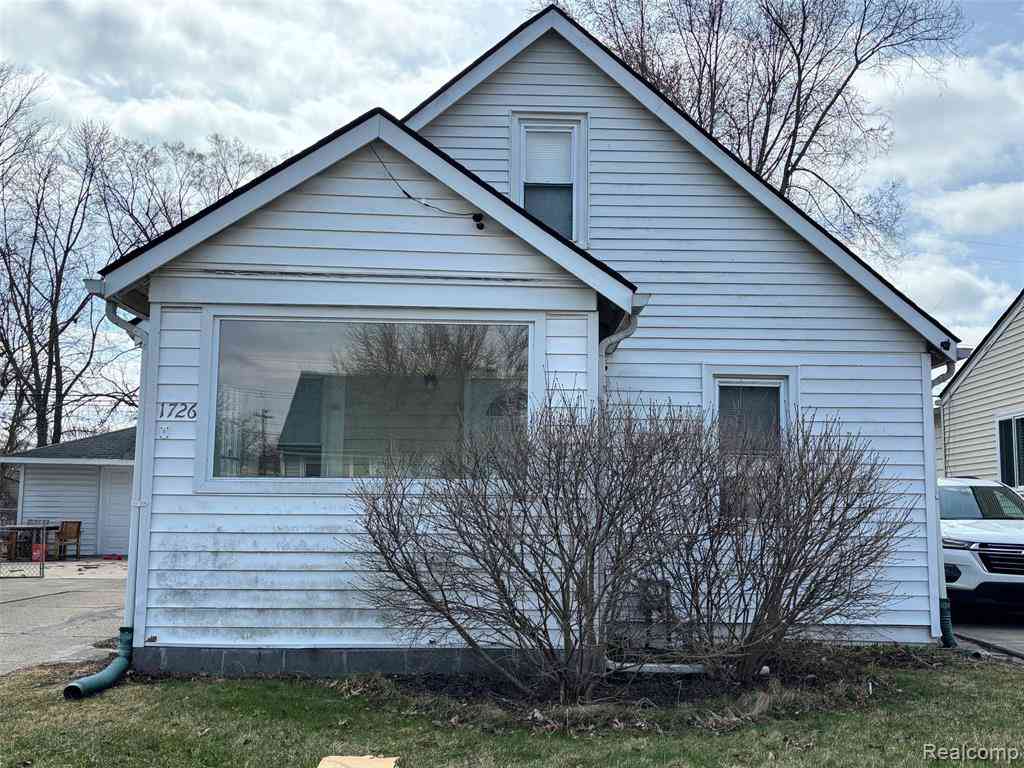 Homes For Sale - 1726 E Goulson Avenue <br/> Hazel Park, MI 48030