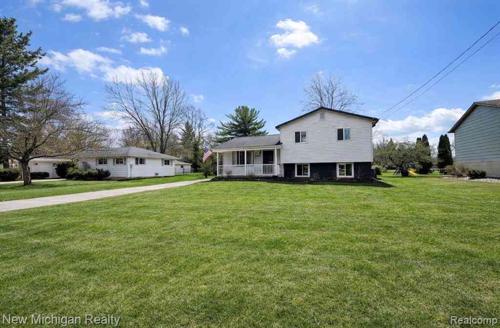 Homes For Sale - 1054 Ransom Drive <br/> Grand Blanc, MI 48507