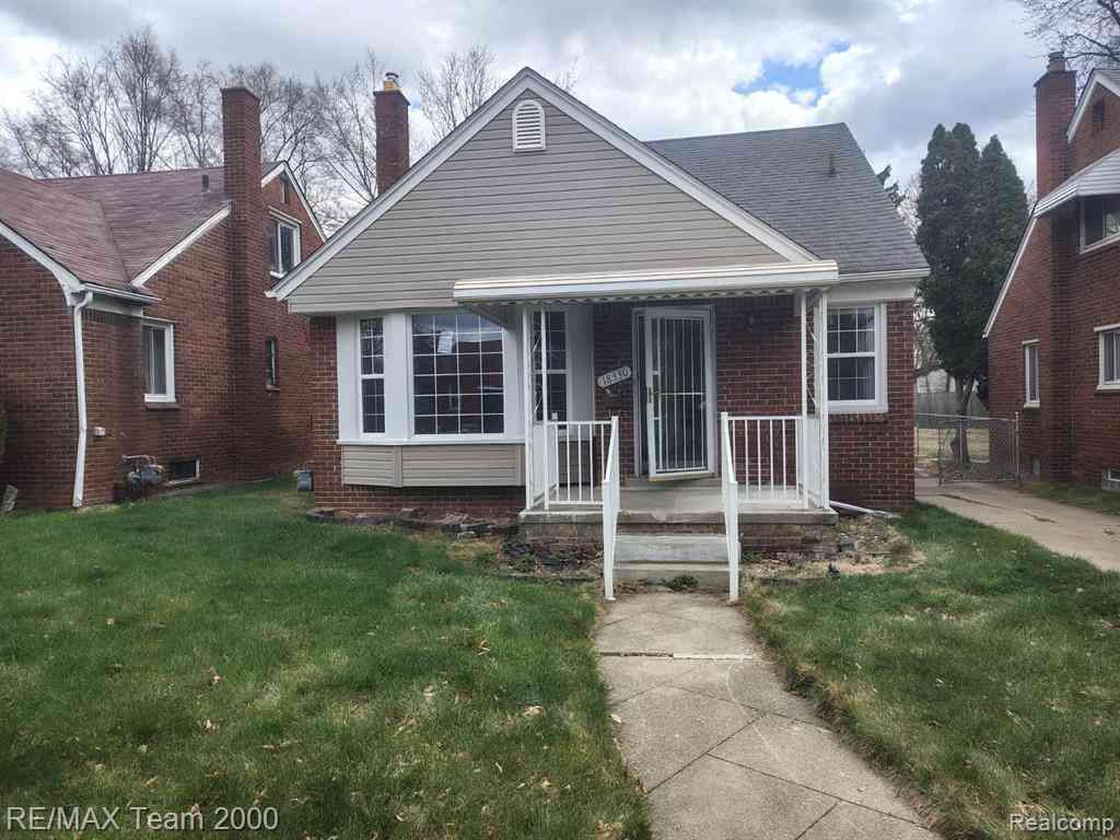 Homes For Sale - 18330 Warwick Street <br/> Detroit, MI 48219