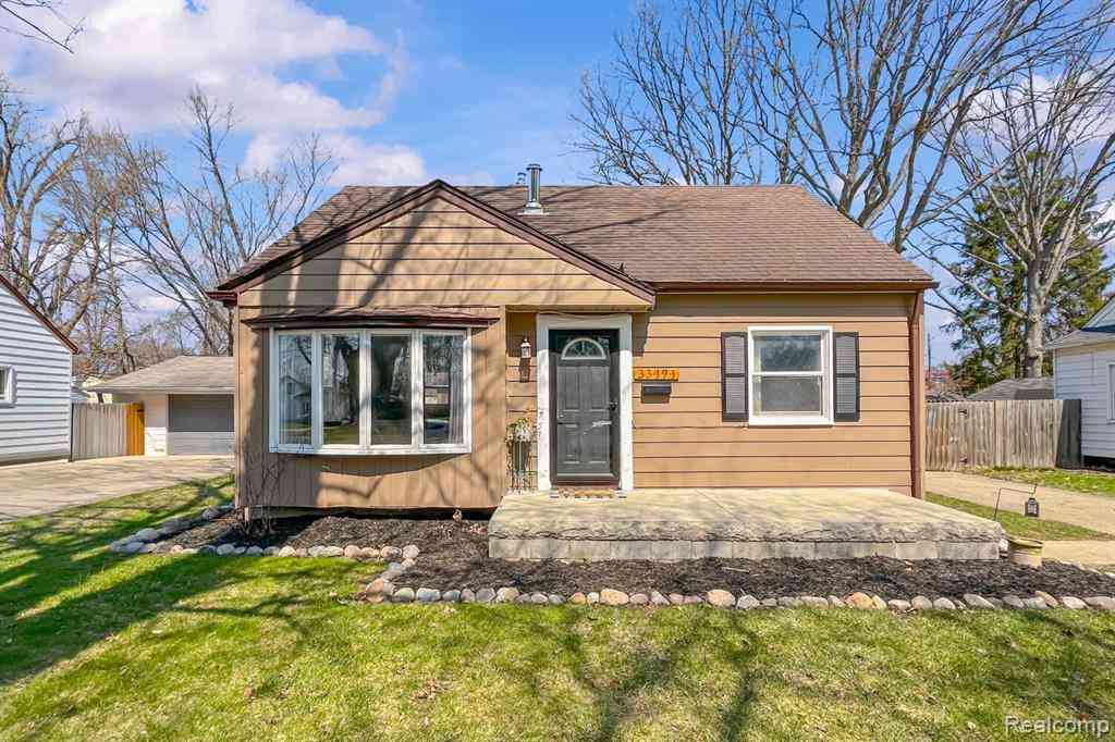 Homes For Sale - 33494 Pierce Street <br/> Garden City, MI 48135