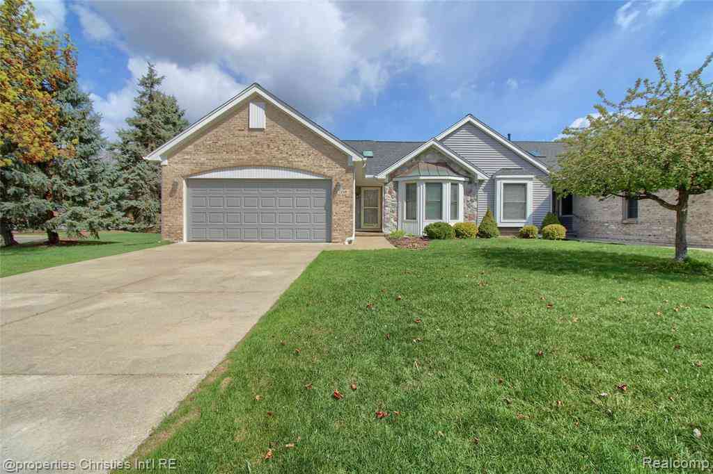 Condo For Sale - 7258 Green Meadow Lane <br/> Canton, MI 48187