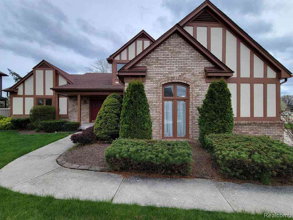 Homes For Rent - 4640 Singh Drive <br/> Sterling Heights, MI 48310