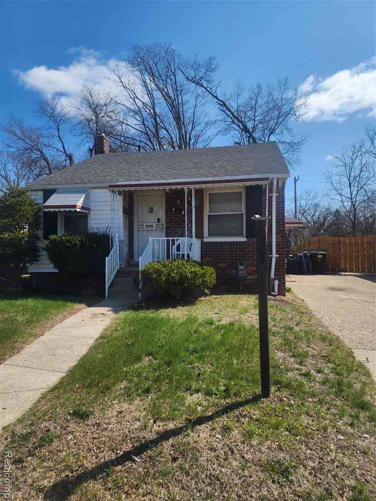 Homes For Sale - 20222 Greenlawn Street <br/> Detroit, MI 48221