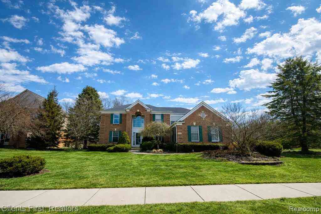 Homes For Sale - 48318 Manhattan Circle <br/> Canton, MI 48188