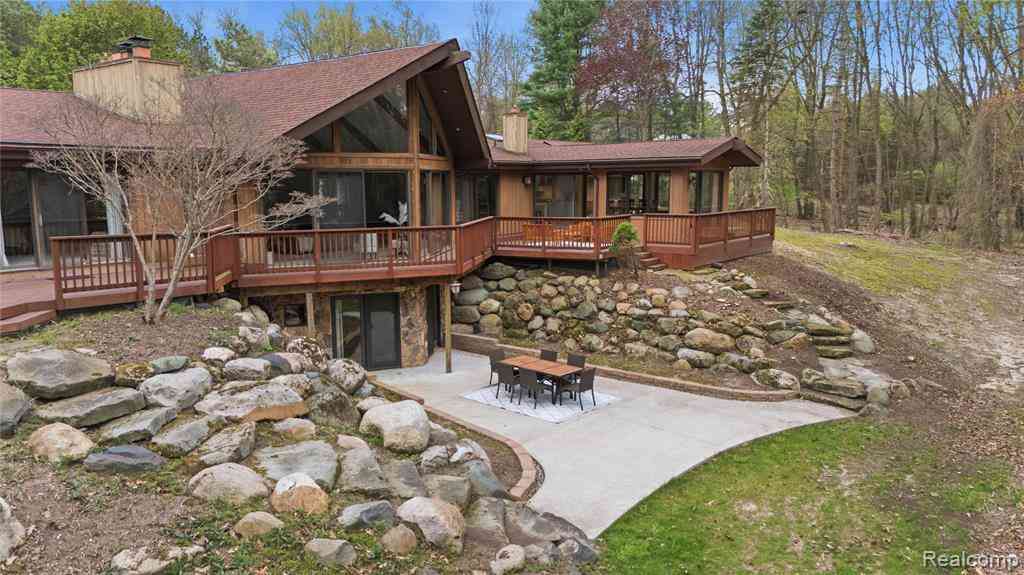 Homes For Sale - 3050 Reese Road <br/> Oakland County, Ortonville, MI 48462