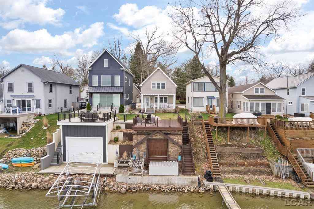 Homes For Sale - 360 Park Street <br/> Manitou Beach, MI 49253