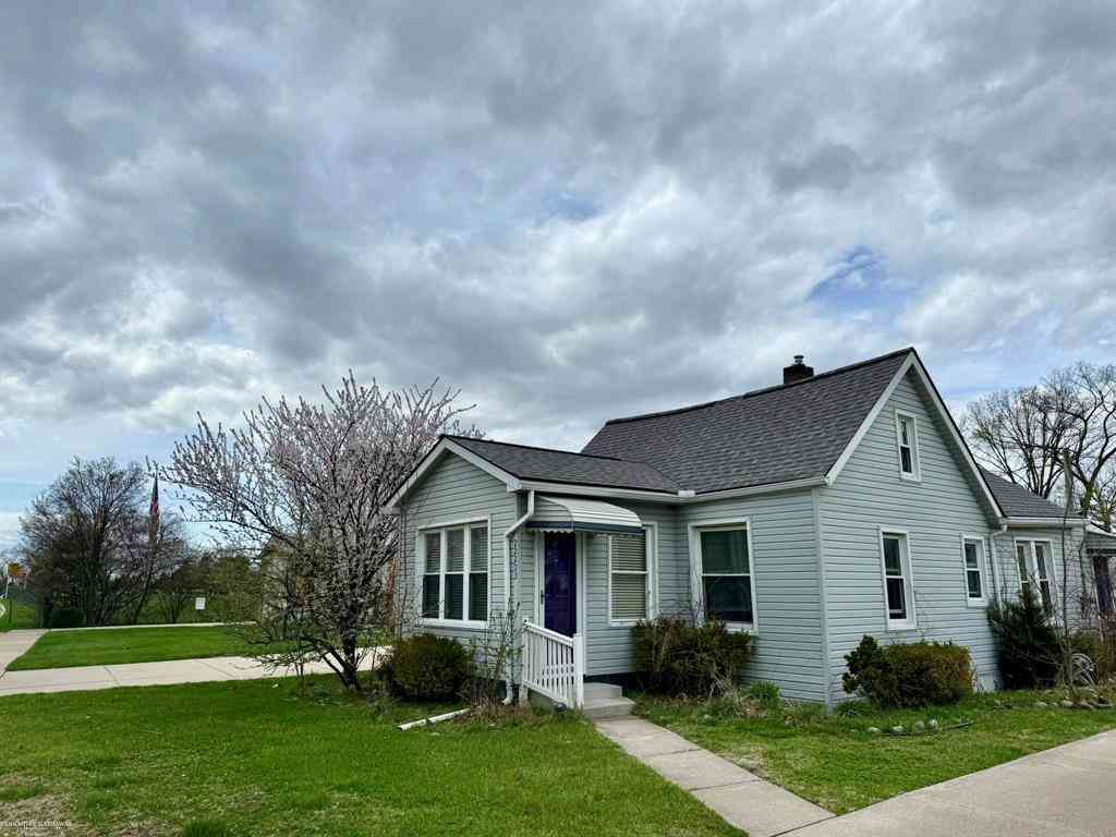 Homes For Sale - 22203 Masonic Boulevard <br/> Saint Clair Shores, MI 48082
