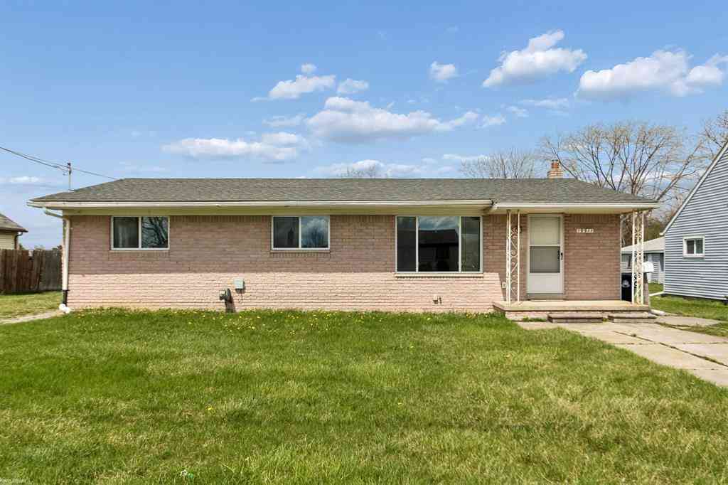 Homes For Sale - 19911 Fenton Street <br/> Macomb County, Roseville, MI 48066