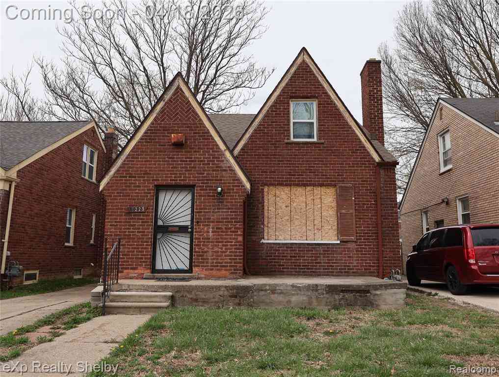 Homes For Sale - 17225 Shaftsbury Avenue <br/> Detroit, MI 48219