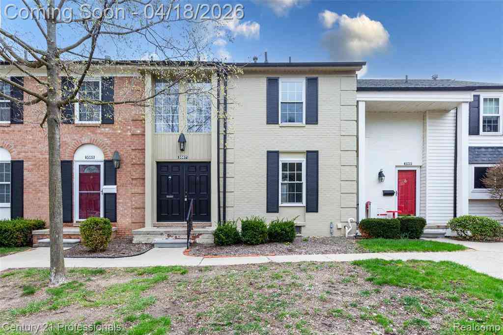 Condo For Sale - 3567 Burbank Drive <br/> Ann Arbor, MI 48105