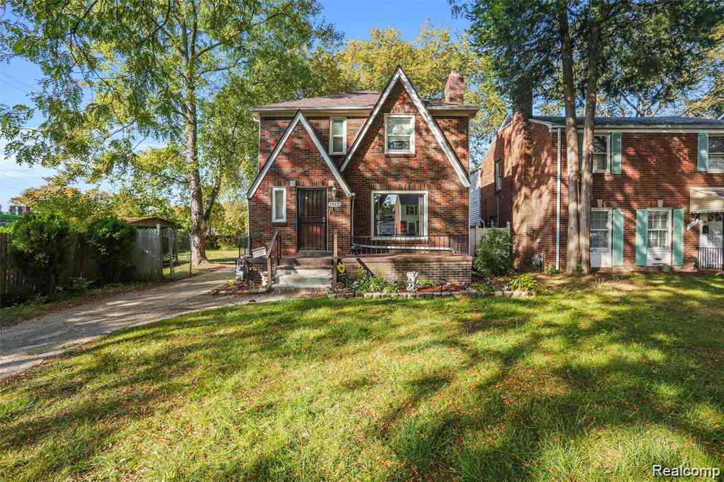 Homes For Sale - 13935 Faust Avenue <br/> Detroit, MI 48223