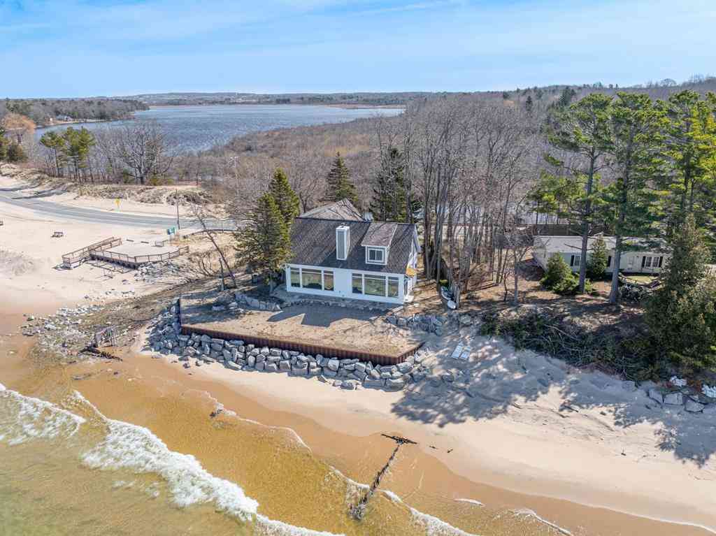 Homes For Sale - 3126 Lake Shore Road <br/> Manistee, MI 49660