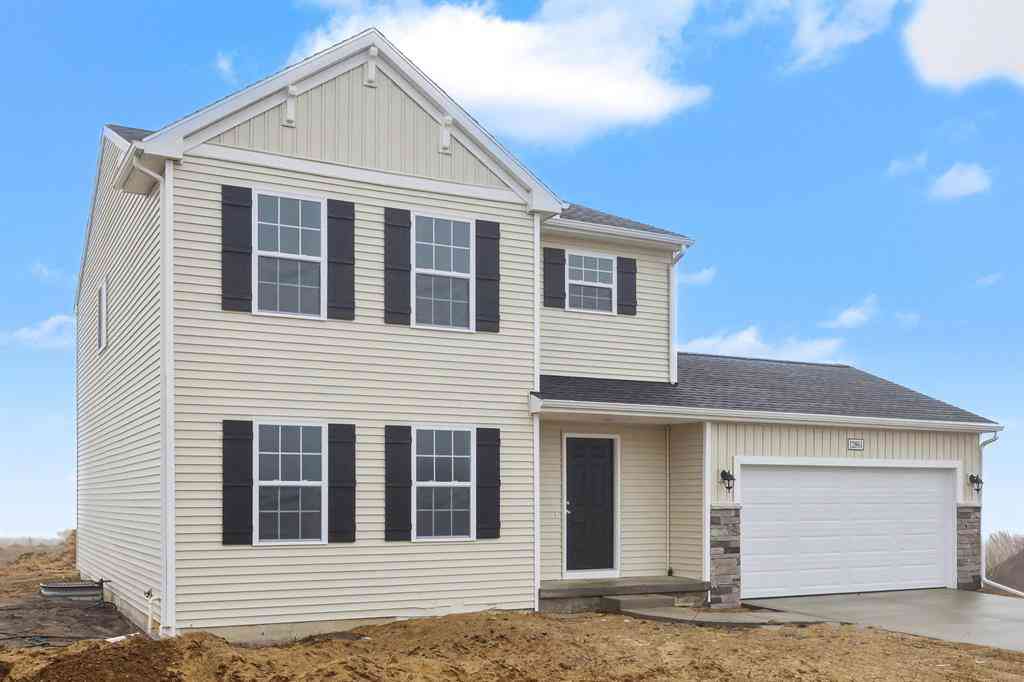 Homes For Sale - 12861 High Ridge Court <br/> Ionia County, Freeport, MI 49325