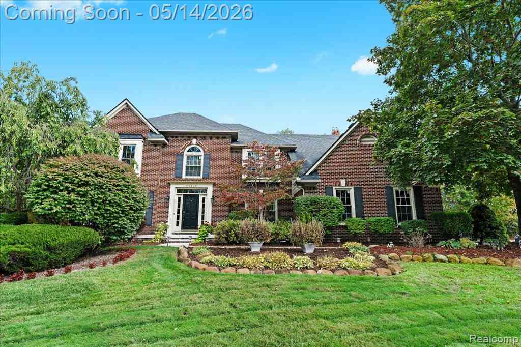 Homes For Sale - 25882 Venetian Court <br/> Novi, MI 48374