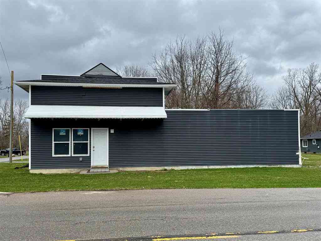 Homes For Sale - 6069 Lapeer Road <br/> Genesee County, Burton, MI 48509