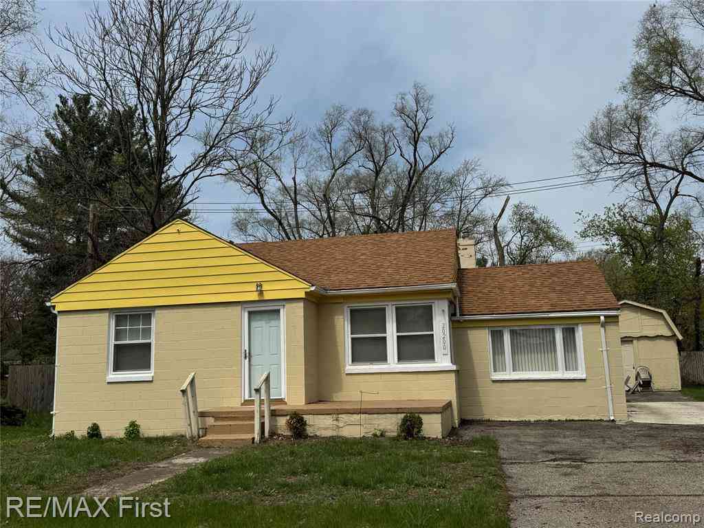 Homes For Sale - 20200 Westhampton Avenue <br/> Southfield, MI 48075