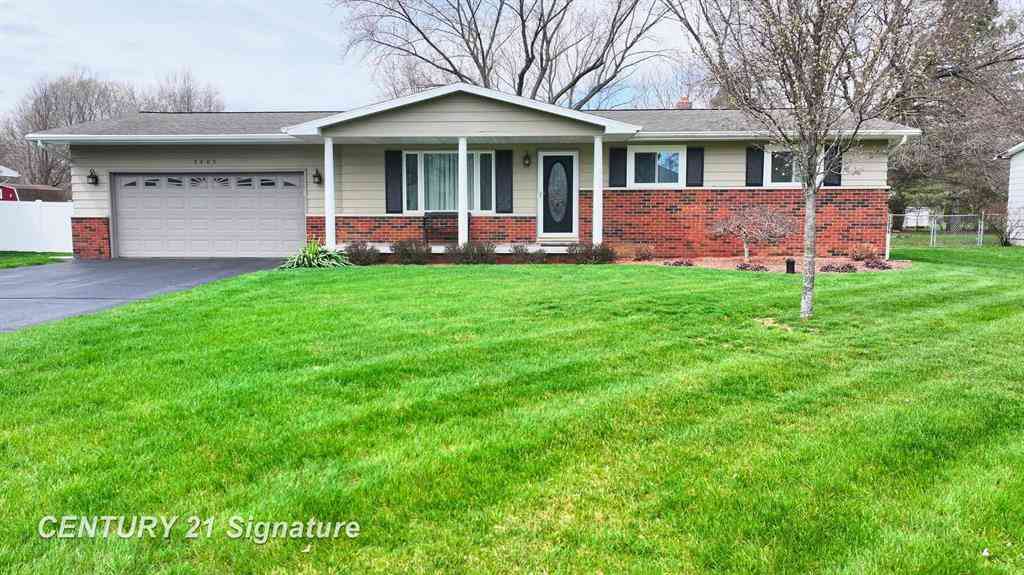 Homes For Sale - 5405 River Ridge Drive <br/> Flushing, MI 48433