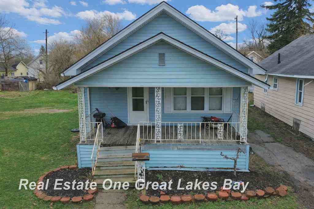 Homes For Sale - 712 N Woodbridge Street <br/> Saginaw County, Saginaw, MI 48602