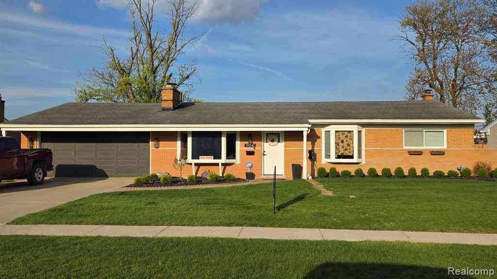 Homes For Sale - 51241 Kingwood Drive <br/> Shelby Twp, MI 48316