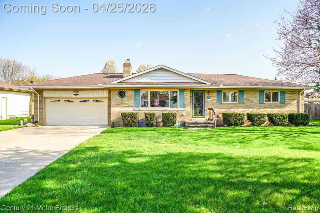 Homes For Sale - 5481 Tipperary Lane <br/> Flint, MI 48506