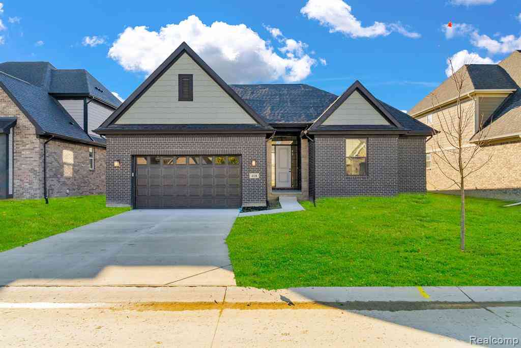 Homes For Sale - 4118 Spring Meadows Drive <br/> Sterling Heights, MI 48314