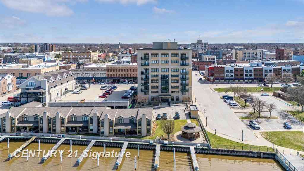 Condo For Sale - 225 Jennison Place <br/> Bay City, MI 48708