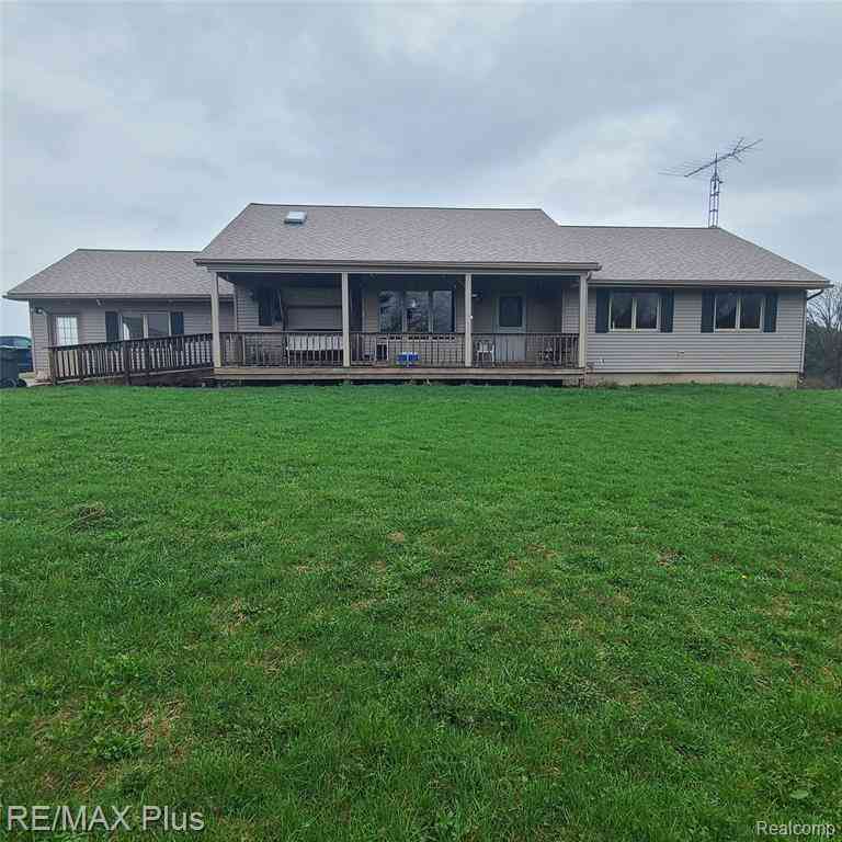 Homes For Sale - 7931 Clear Lake Road <br/> Lapeer County, Brown City, MI 48416