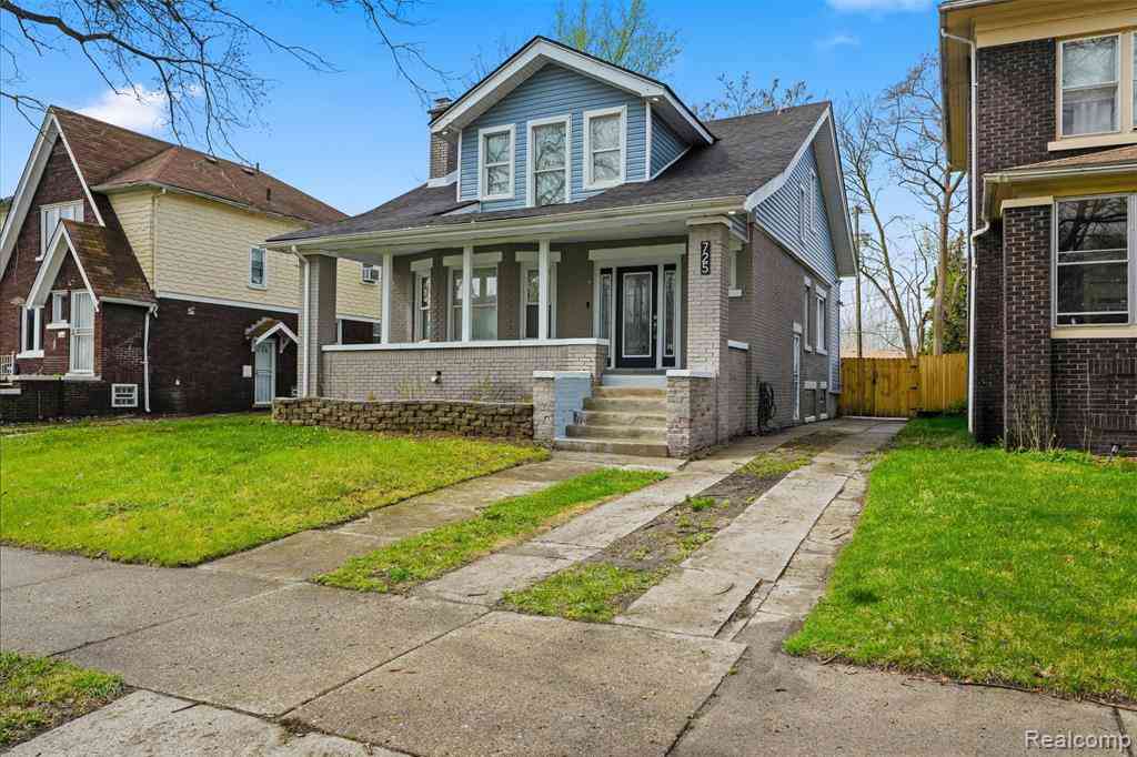 Homes For Sale - 725 Lakewood Street <br/> Detroit, MI 48215