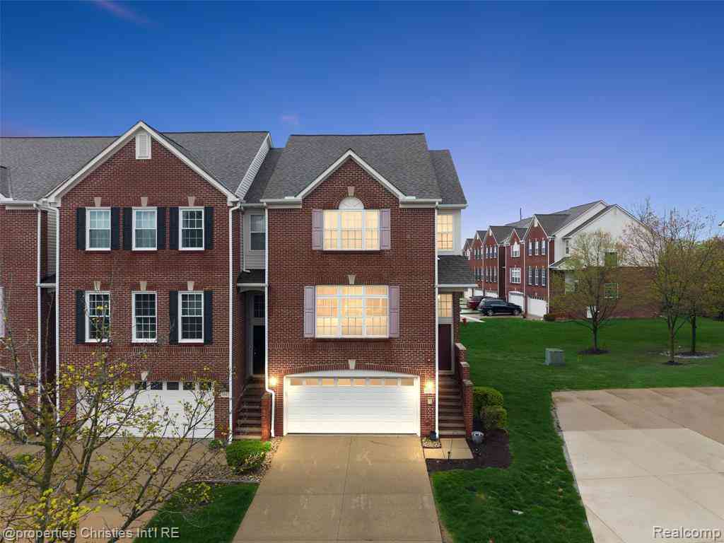 Condo For Sale - 43836 Cherry Grove E Court E E<br/> Canton, MI 48188