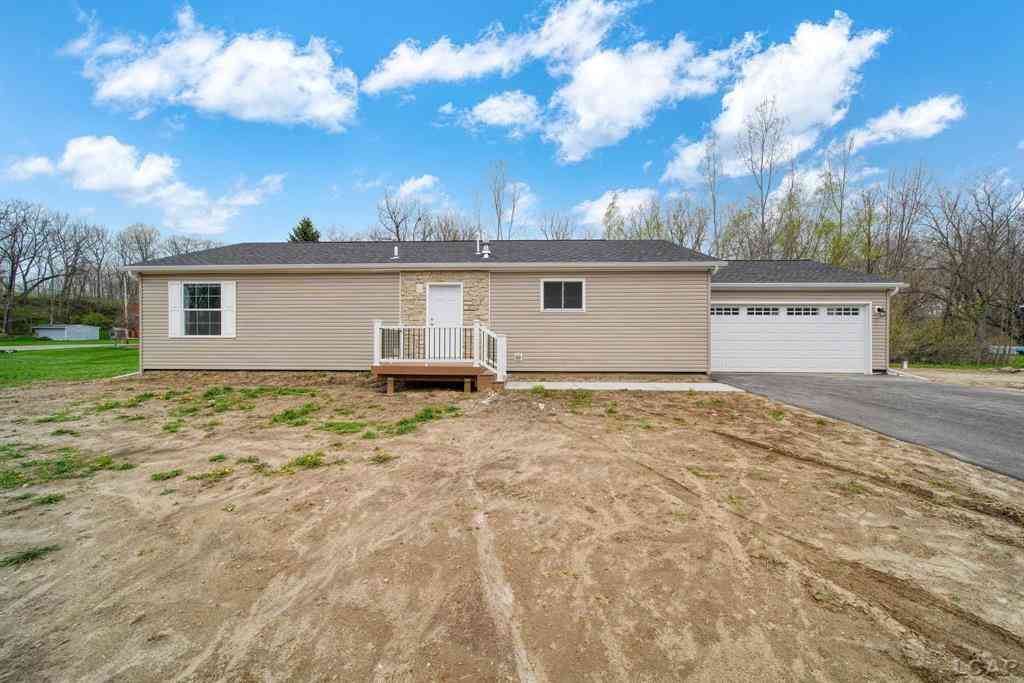 Homes For Sale - 4760 Hooks Mill Road <br/> Adrian, MI 49221