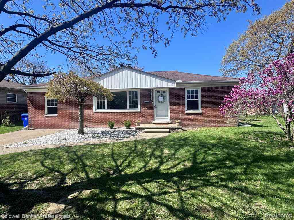 Homes For Sale - 33103 Edgegrove  <br/> Fraser, MI 48026