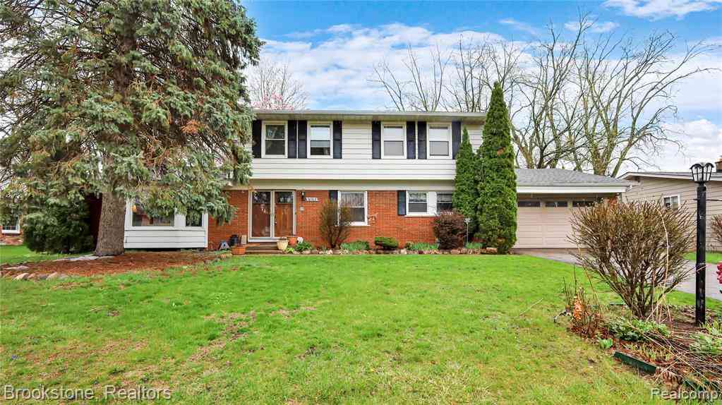 Homes For Sale - 36762 Harwick Court <br/> Clinton Township, MI 48035