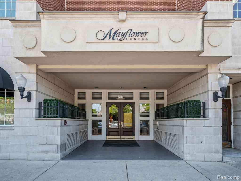Condo For Rent - 801 W Ann Arbor Trail   #301<br/> Wayne County, Plymouth, MI 48170