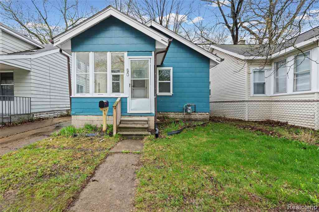 Homes For Sale - 50 E Hayes Avenue <br/> Hazel Park, MI 48030