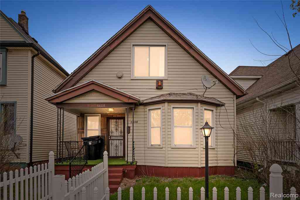 Homes For Sale - 5808 Mcclellan Street <br/> Detroit, MI 48213