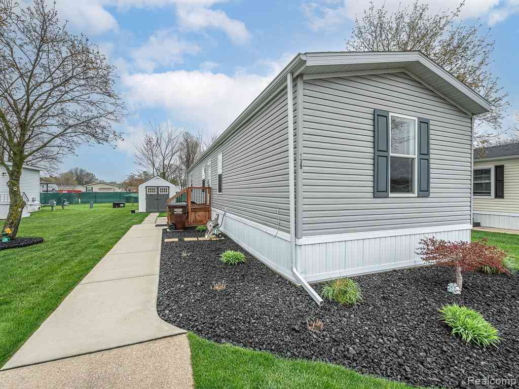 Homes For Sale - 139 Menlo Park Dr  <br/> Belleville, MI 48111