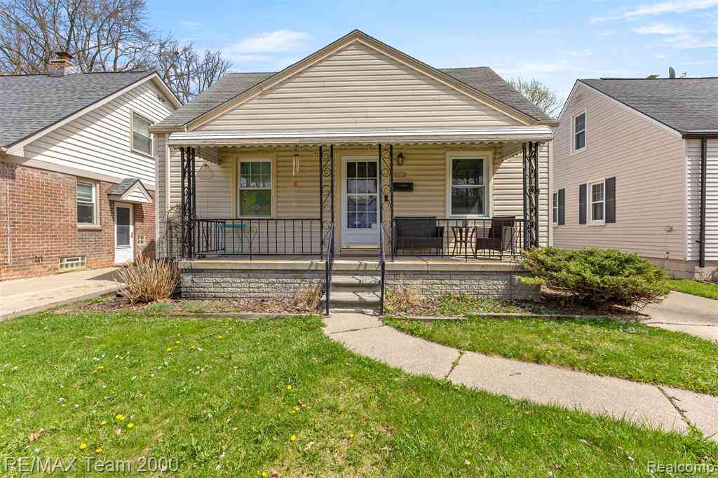 Homes For Sale - 3337 Edgewood Street <br/> Dearborn, MI 48124