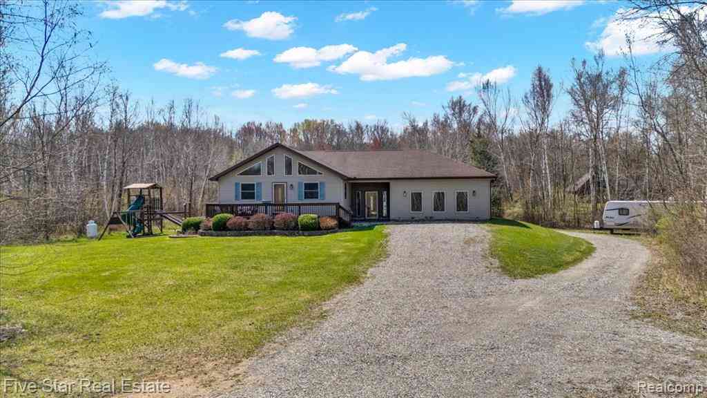 Homes For Sale - 3672 E Bevens Road <br/> Tuscola County, Caro, MI 48723