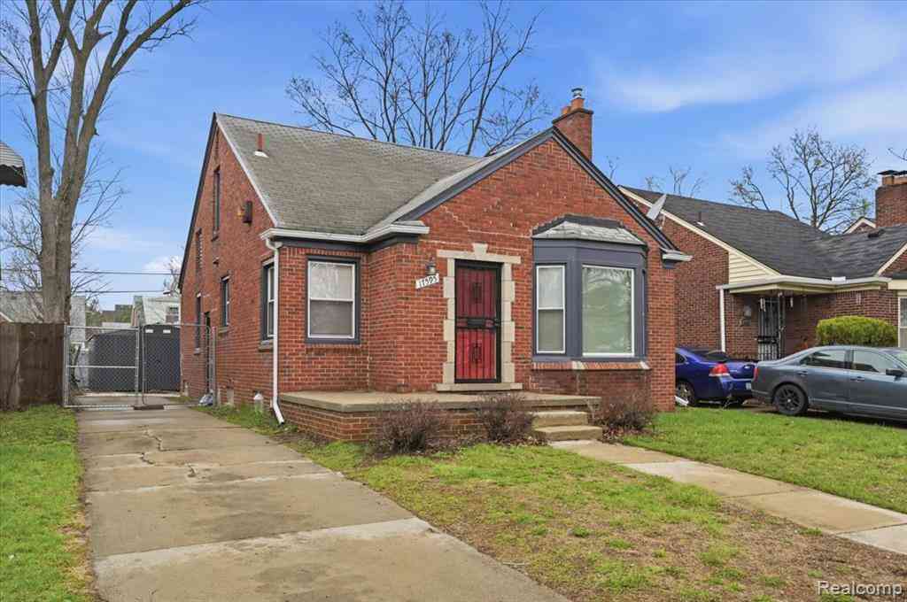 Homes For Sale - 17595 Mendota Street <br/> Detroit, MI 48221