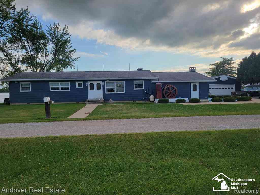 Homes For Sale - 4324 Oak Glen Dr Drive <br/> Hillsdale County, Camden, MI 49232