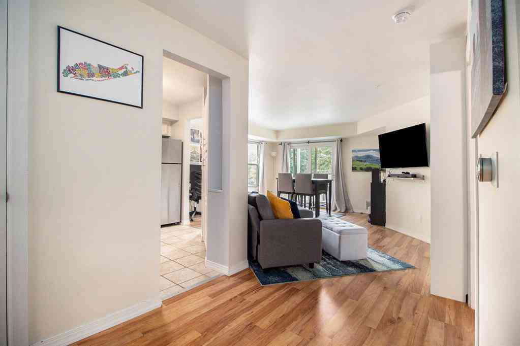 Condo For Rent - 2221 S Huron Parkway  #2<br/> Ann Arbor, MI 48104