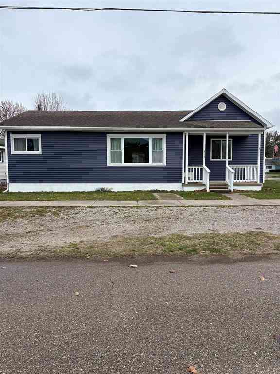 Homes For Sale - 815 E State Street <br/> Iosco County, East Tawas, MI 49830