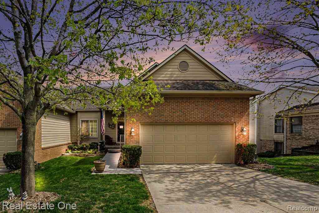 Condo For Sale - 846 Ridgeside Drive <br/> Milford, MI 48381