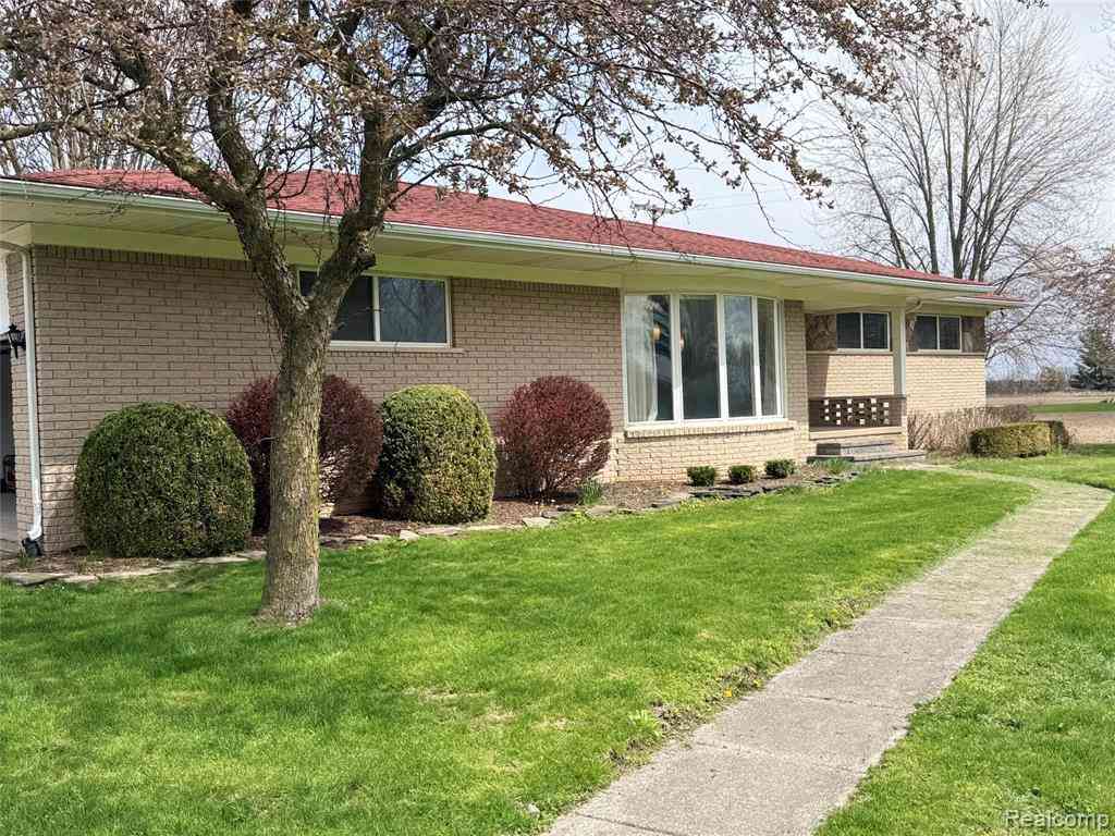 Homes For Sale - 14850 Gould Road <br/> Allenton, MI 48002