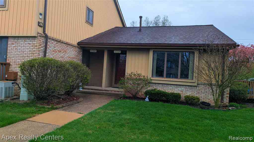 Condo For Sale - 41682 Bedford Drive <br/> Canton, MI 48187