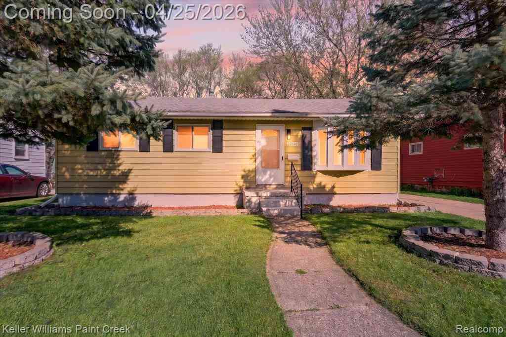 Homes For Sale - 22546 Ira Boulevard <br/> Warren, MI 48091