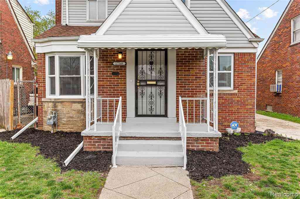 Homes For Sale - 17548 Freeland Street <br/> Detroit, MI 48235