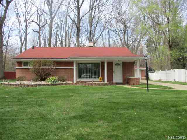 Homes For Sale - 25399 Orchard Grove Street <br/> Southfield, MI 48033