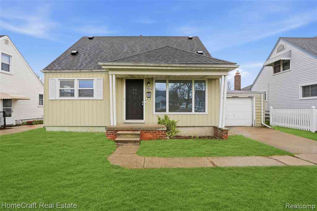 Homes For Sale - 28629 James Street <br/> Garden City, MI 48135