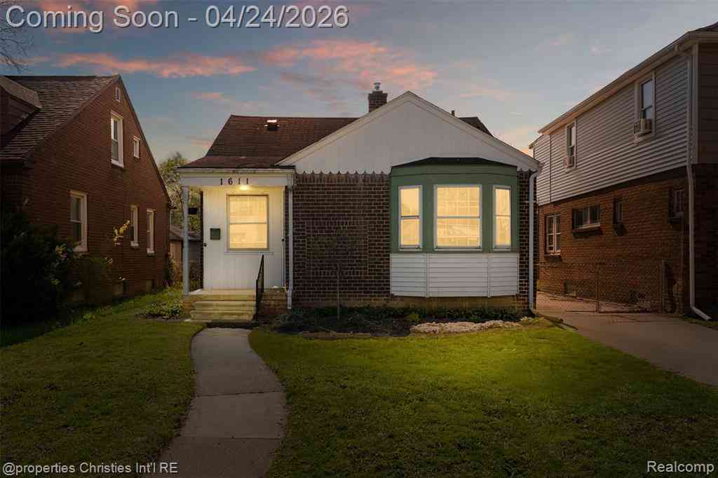 Homes For Sale - 1611 Ethel Avenue <br/> Lincoln Park, MI 48146